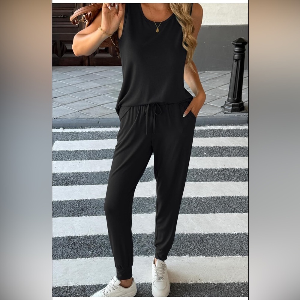 80. Black Women's Lounge Set NWOT Size Medium and Large